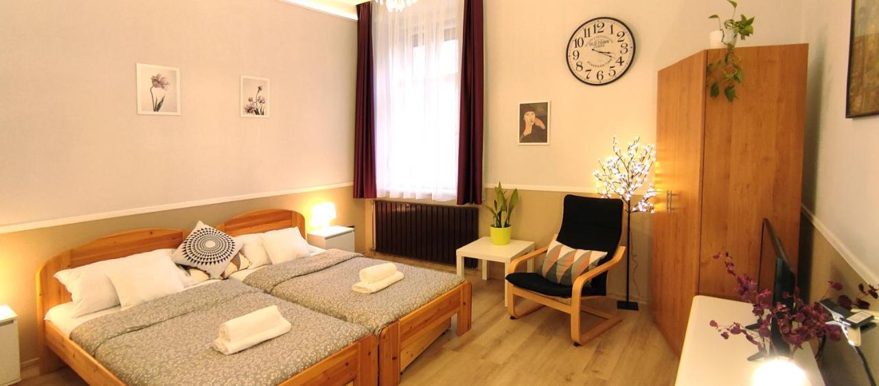 Center Apartman Szegedin Exterior foto